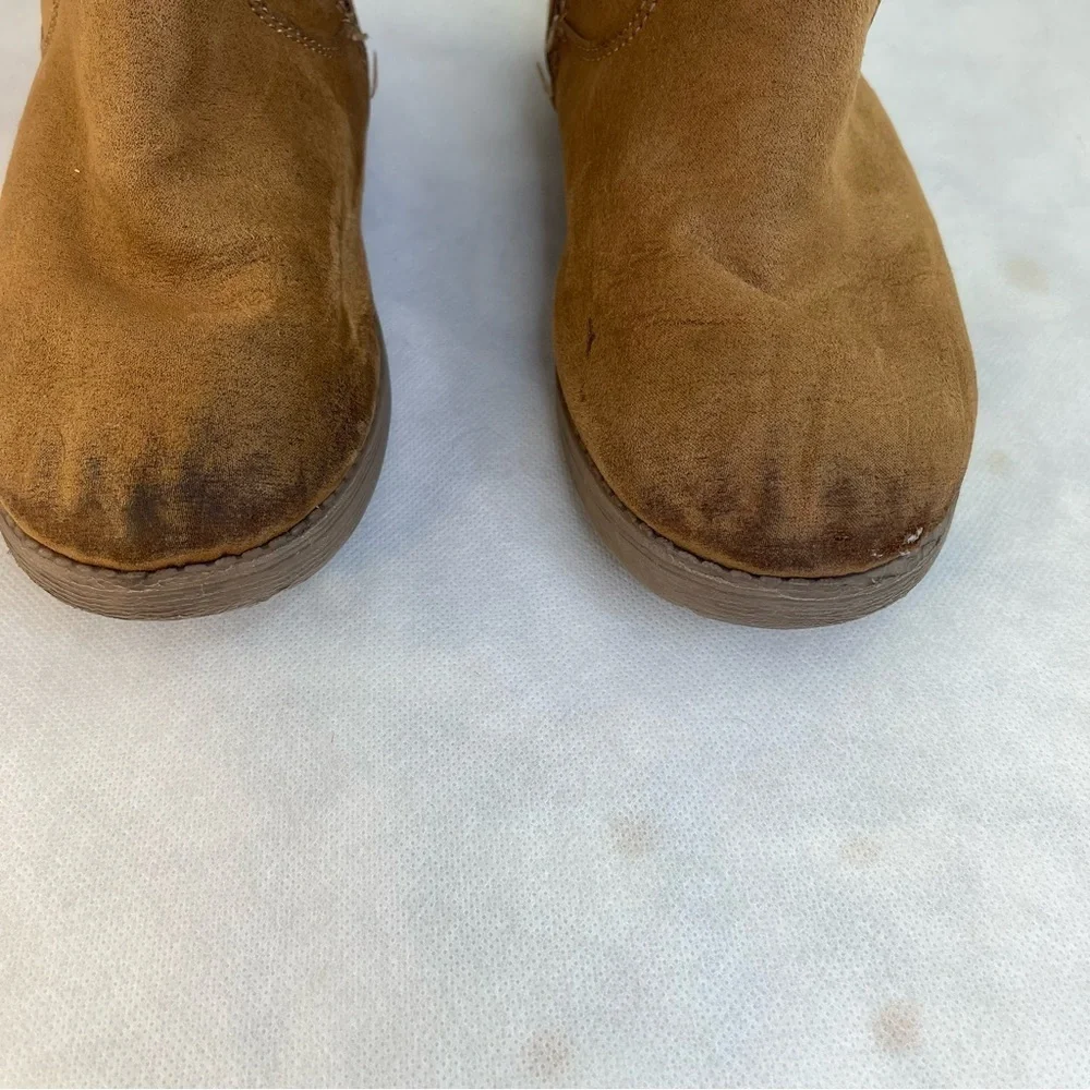 Cat & Jack Tan Suede Boots with Fur Lining for girls Size 1